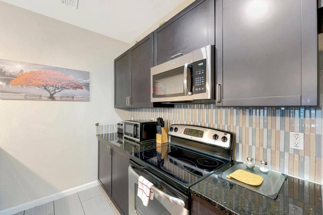 Tropical 3Br Suite-2 Resort Style Pools-5 Mil To Bay-Gym-Close To Beach Tampa Exteriör bild