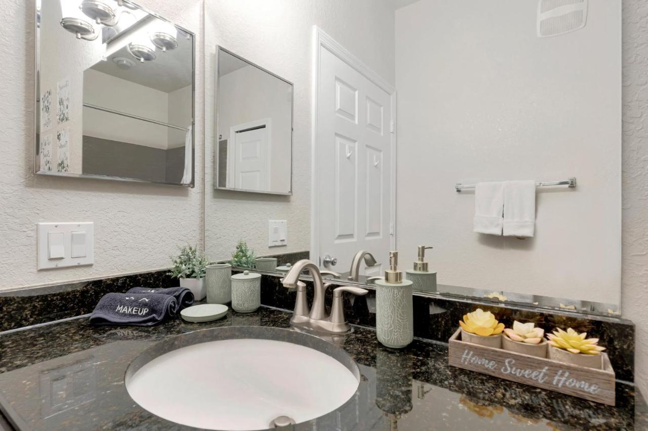 Tropical 3Br Suite-2 Resort Style Pools-5 Mil To Bay-Gym-Close To Beach Tampa Exteriör bild