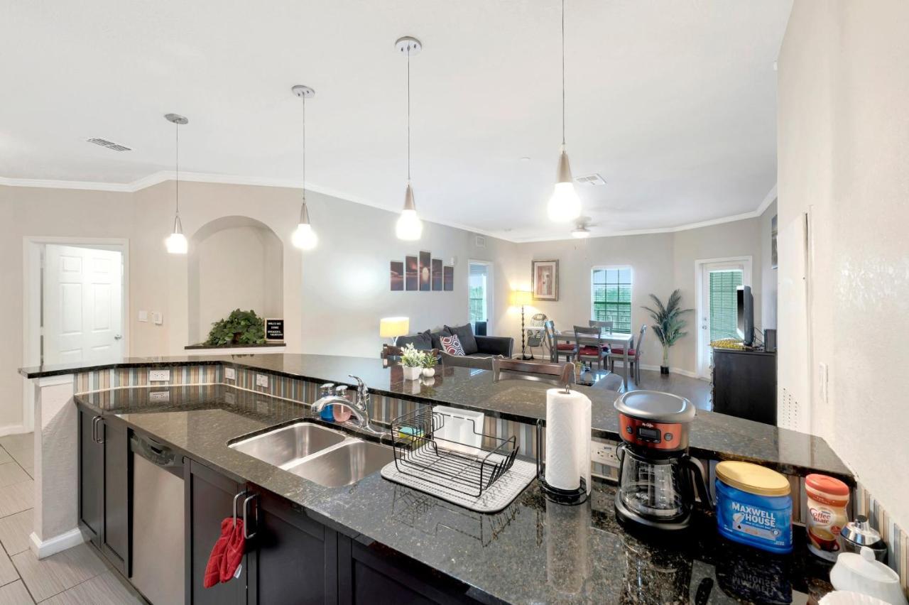 Tropical 3Br Suite-2 Resort Style Pools-5 Mil To Bay-Gym-Close To Beach Tampa Exteriör bild